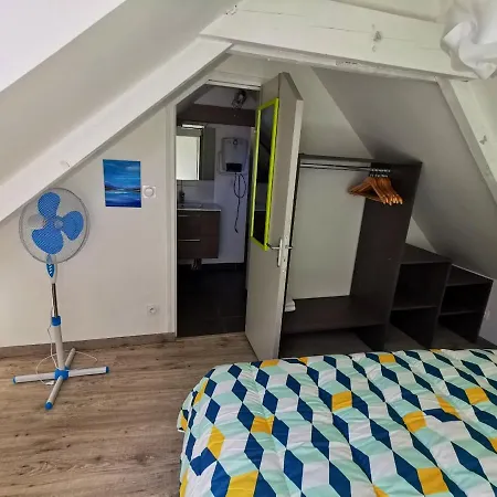 Maison Charmante A Avec Grand Jardin Et Terrasse Prázdninový dům Quettehou